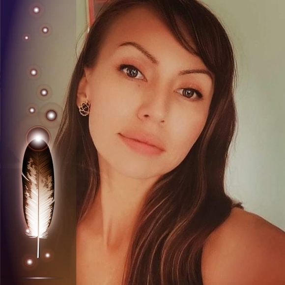 Meet your Posher, Lauren - Picture 1 of 1